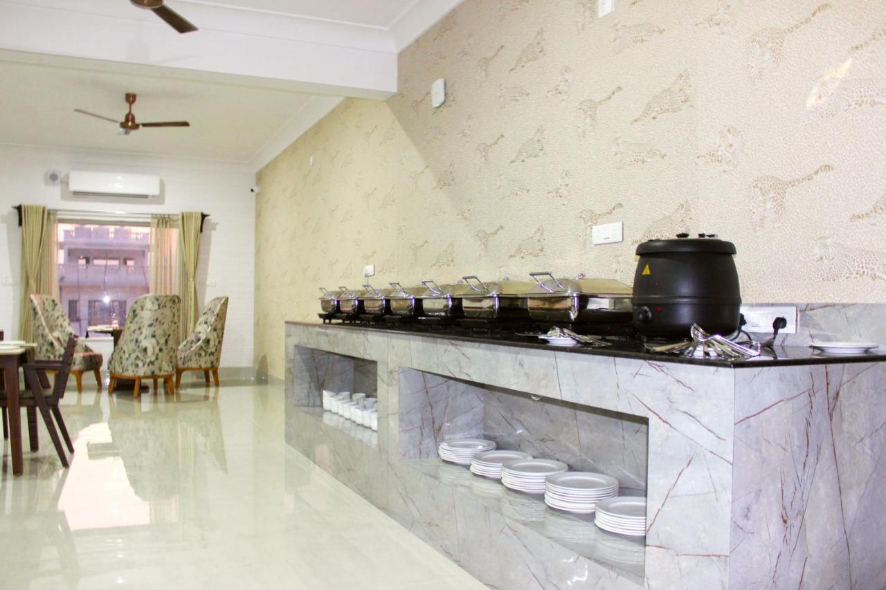 Hotel Revaas Udaipur Buitenkant foto